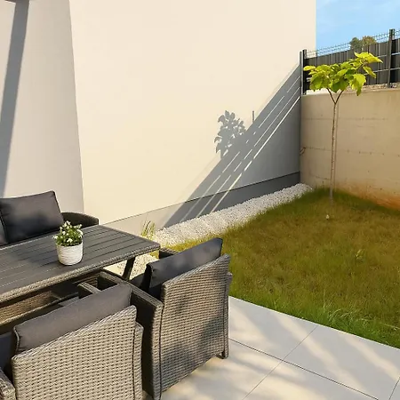 Modern, Garden Pula-vidikovac Lejlighed Pula