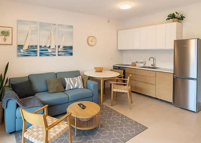 Modern, Garden Pula-vidikovac Pula